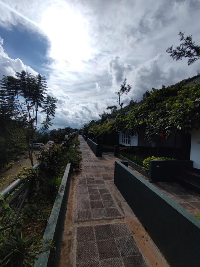 Munnar Tea Hills Resort - Mthr Экстерьер фото