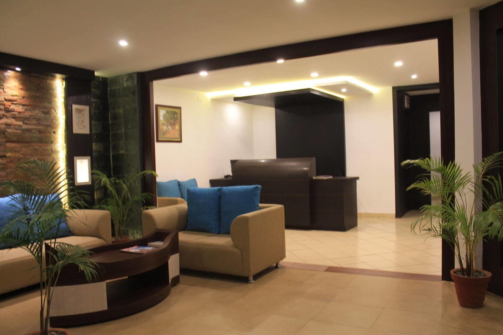 Munnar Tea Hills Resort - Mthr Экстерьер фото