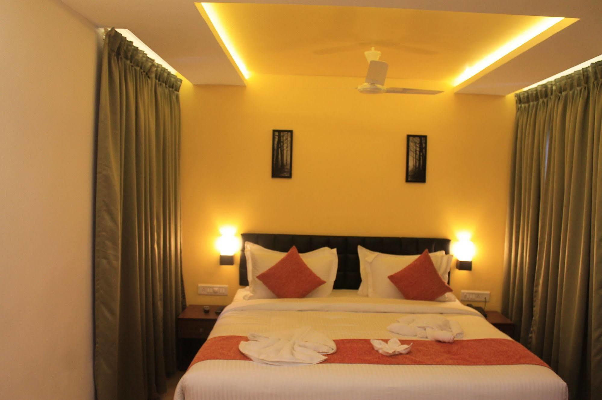 Munnar Tea Hills Resort - Mthr Экстерьер фото